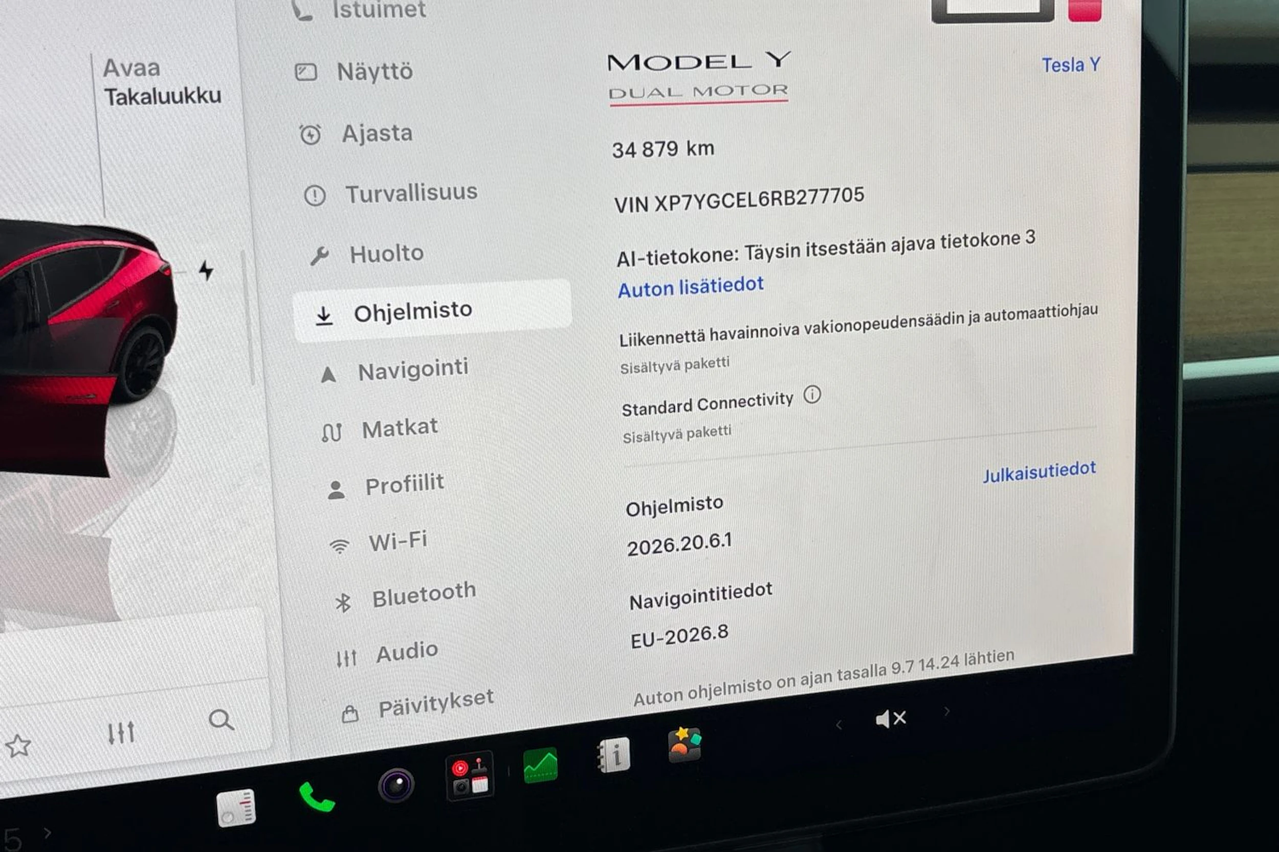 punainen Tesla Model Y 2024 kuva 27.