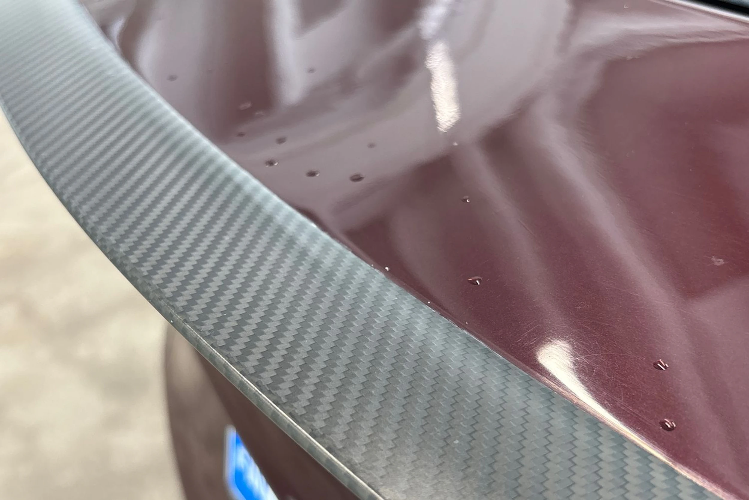 punainen Tesla Model Y 2024 kuva 39.