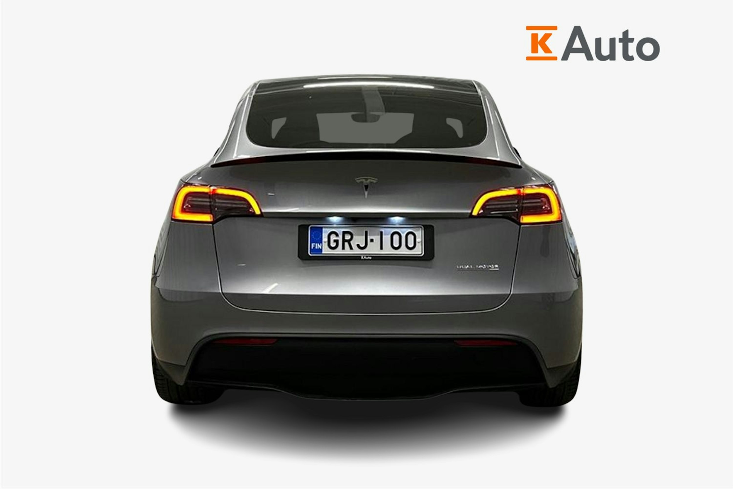 harmaa Tesla Model Y 2024 kuva 3.
