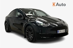 musta Tesla Model Y 2024 kuva 1.