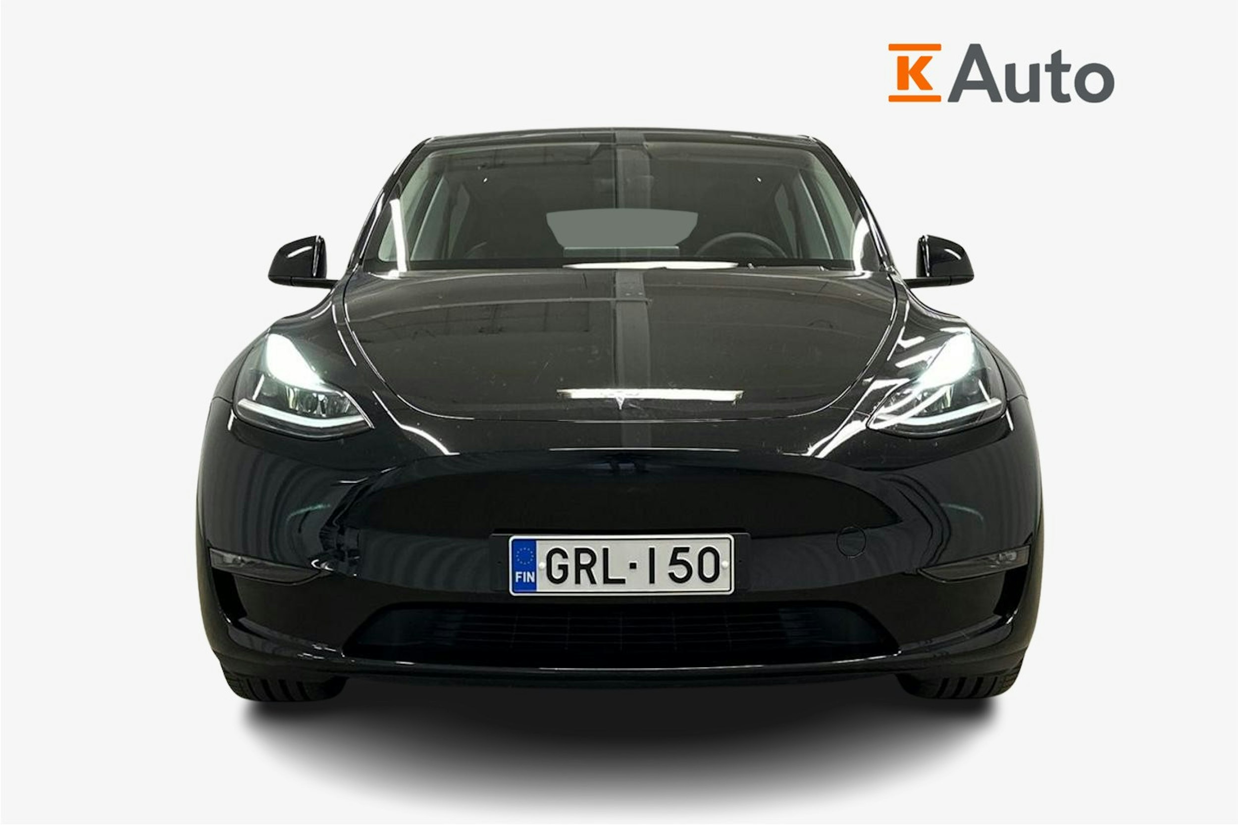 musta Tesla Model Y 2024 kuva 5.