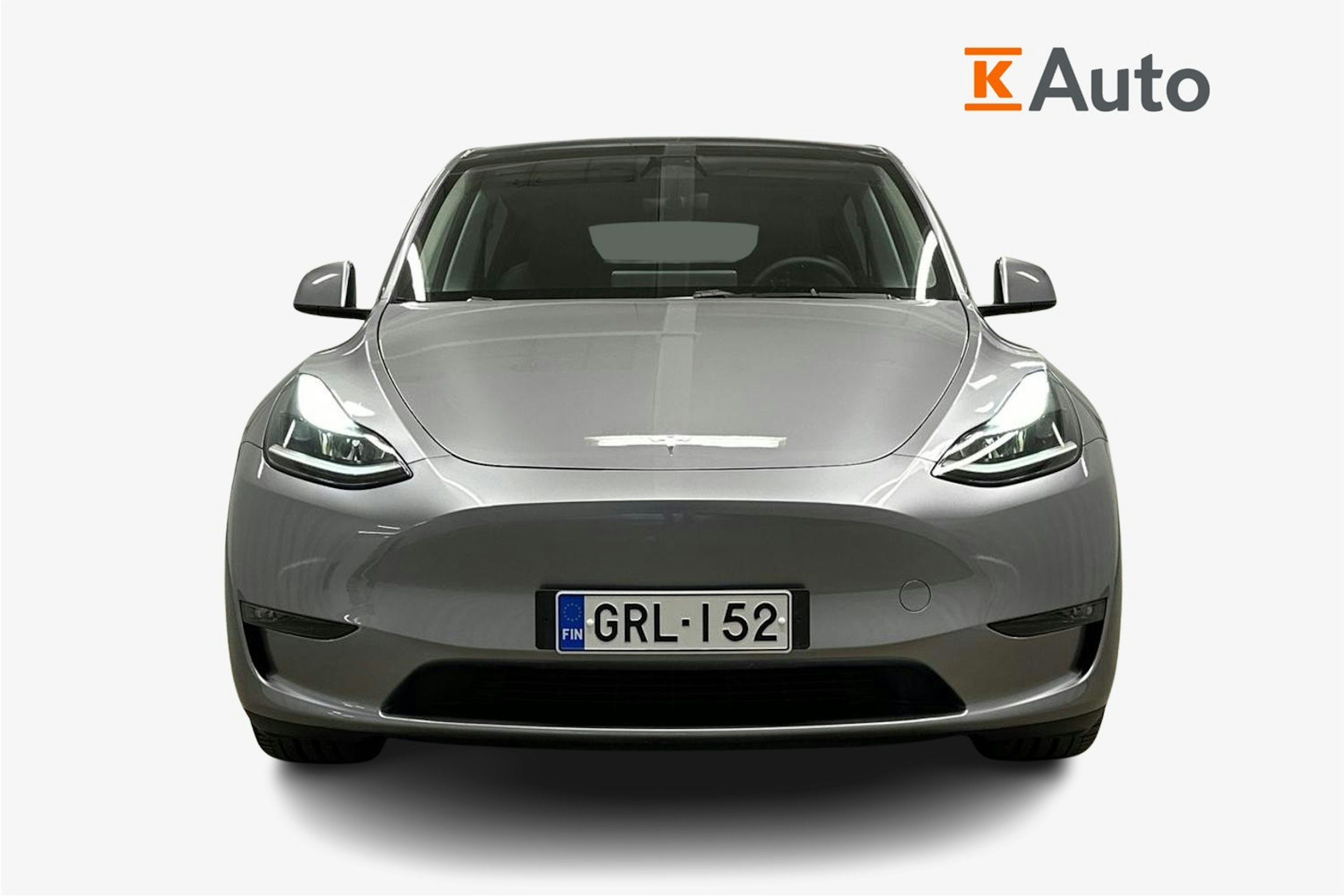 harmaa Tesla Model Y 2024 kuva 5.