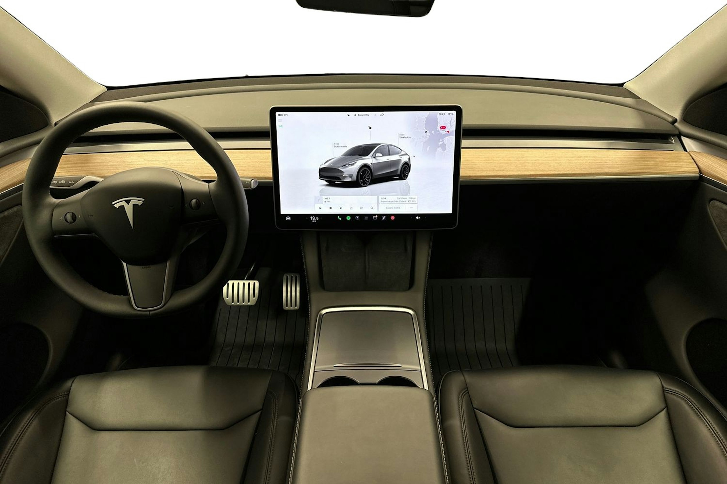 harmaa Tesla Model Y 2024 kuva 9.