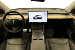 harmaa Tesla Model Y 2024 kuva 9.