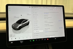 harmaa Tesla Model Y 2024 kuva 25.