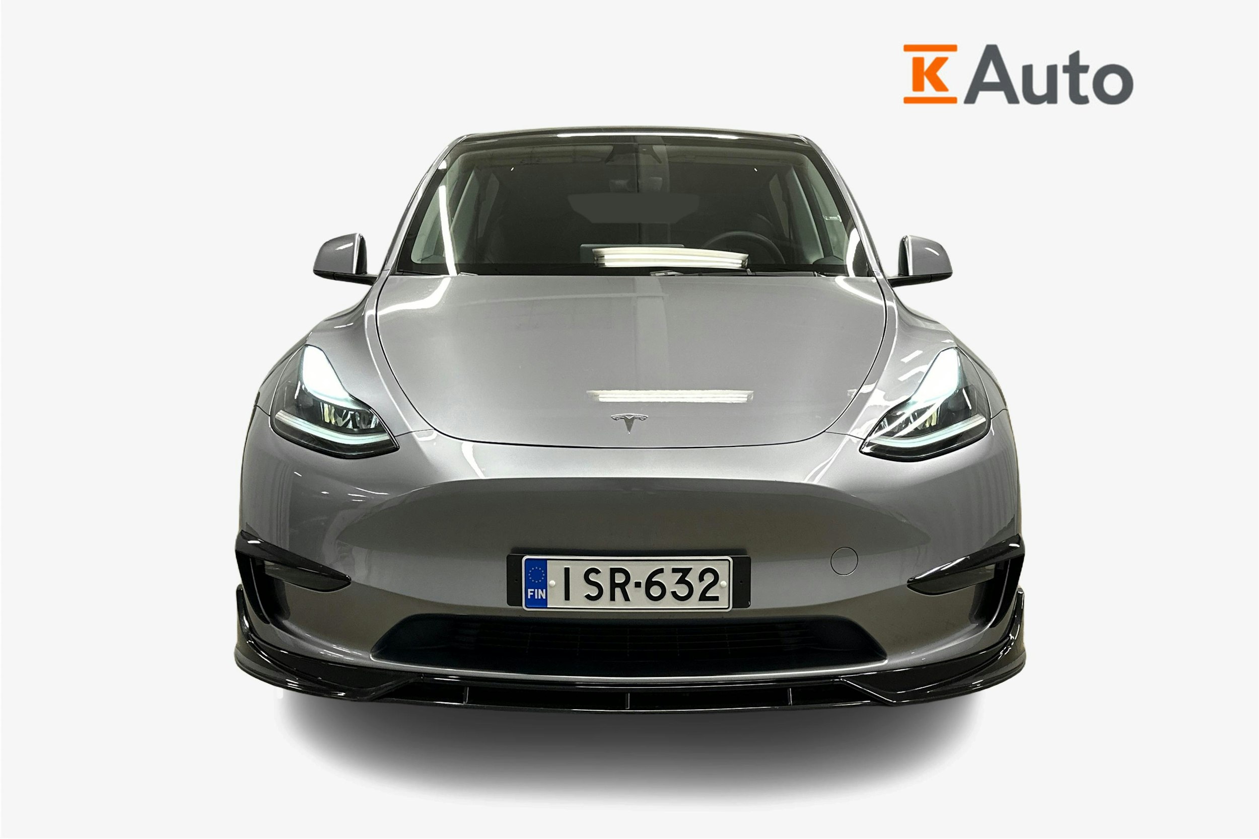 harmaa Tesla Model Y 2024 kuva 5.