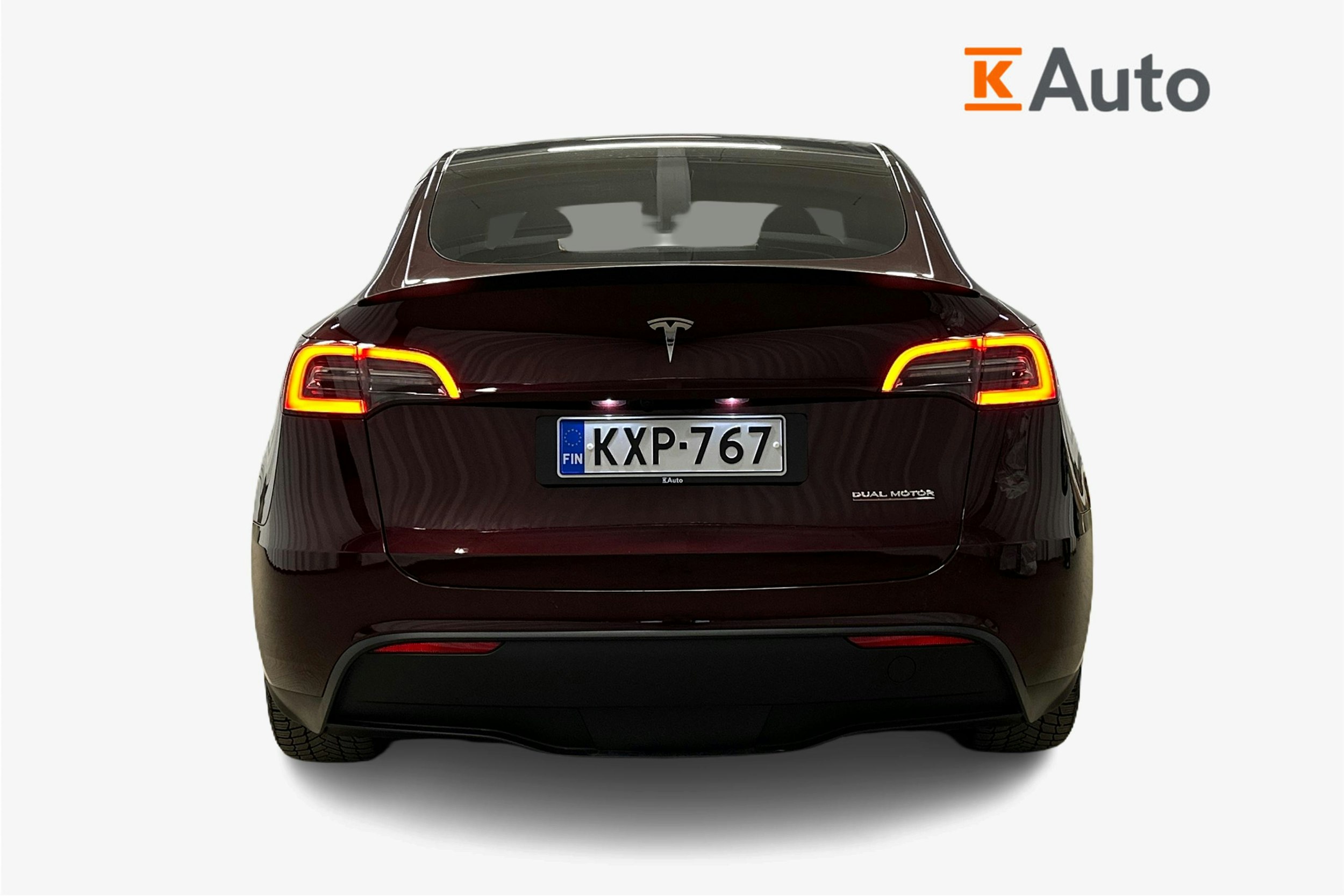 punainen Tesla Model Y 2024 kuva 3.