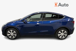 sininen Tesla Model Y 2024 kuva 7.