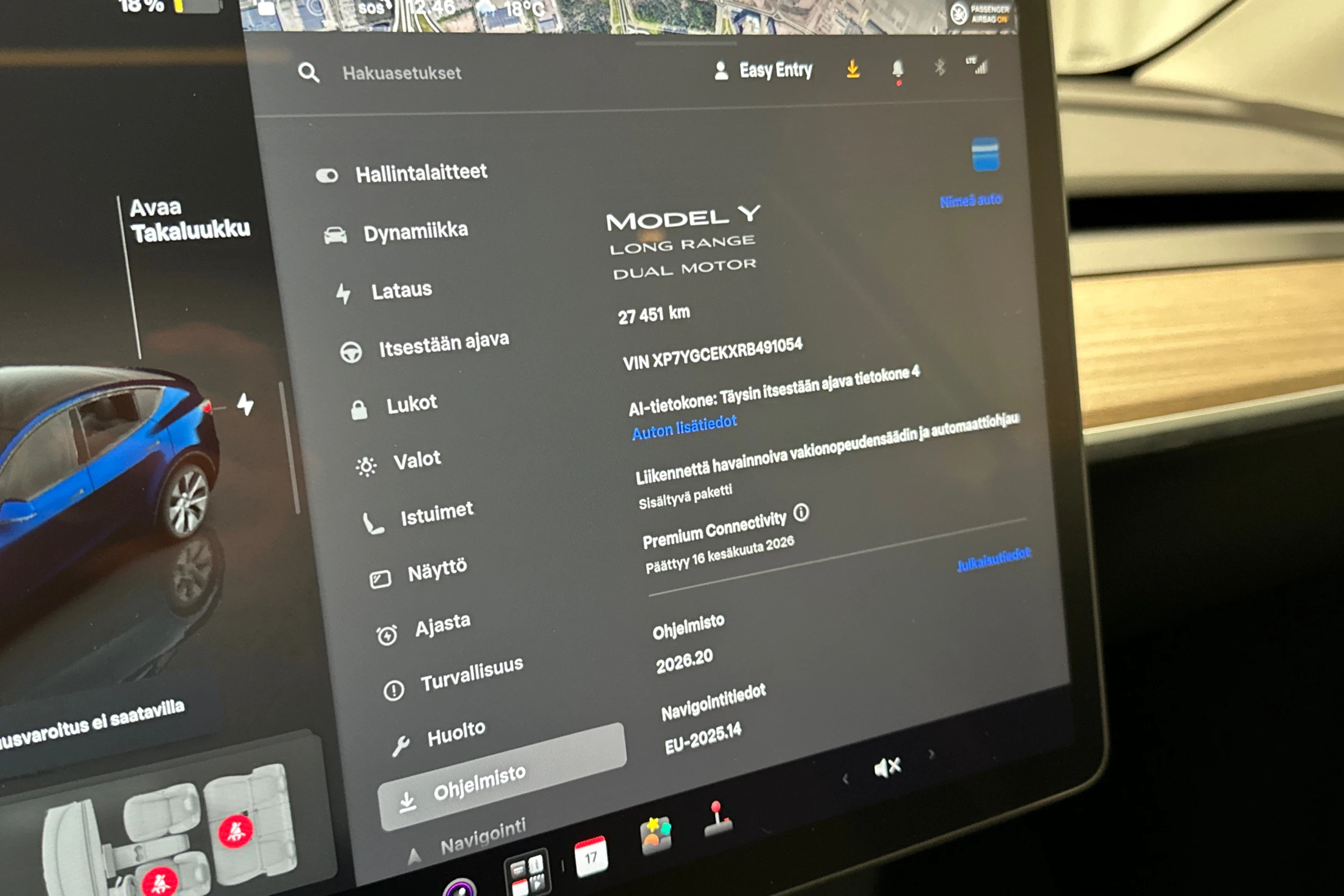 sininen Tesla Model Y 2024 kuva 23.