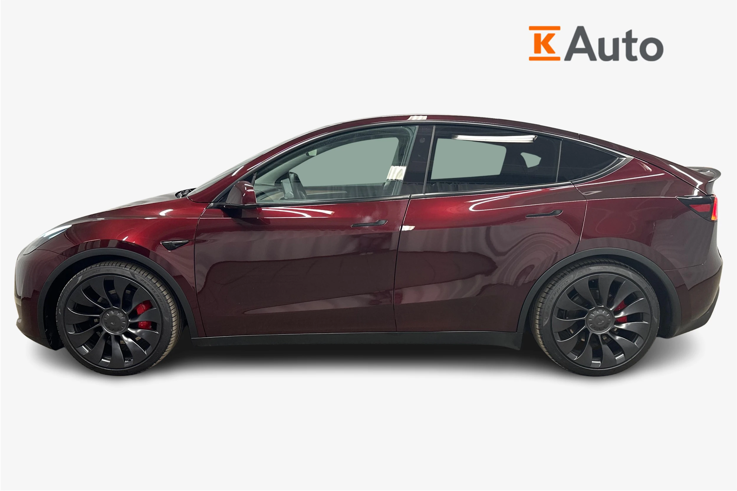 punainen Tesla Model Y 2024 kuva 5.