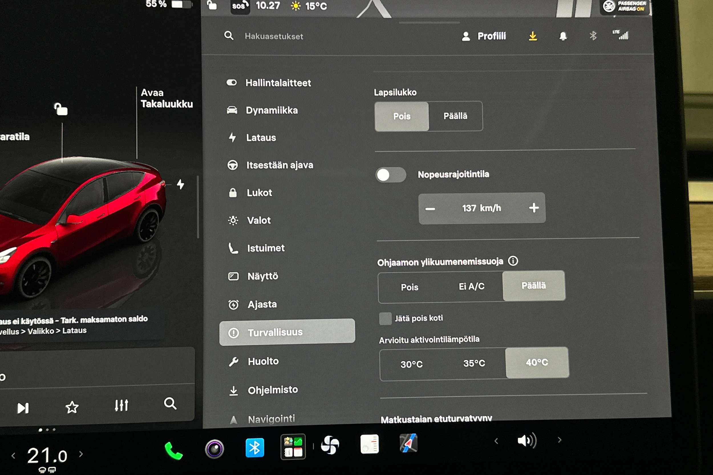 punainen Tesla Model Y 2024 kuva 34.