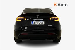 musta Tesla Model Y 2024 kuva 3.
