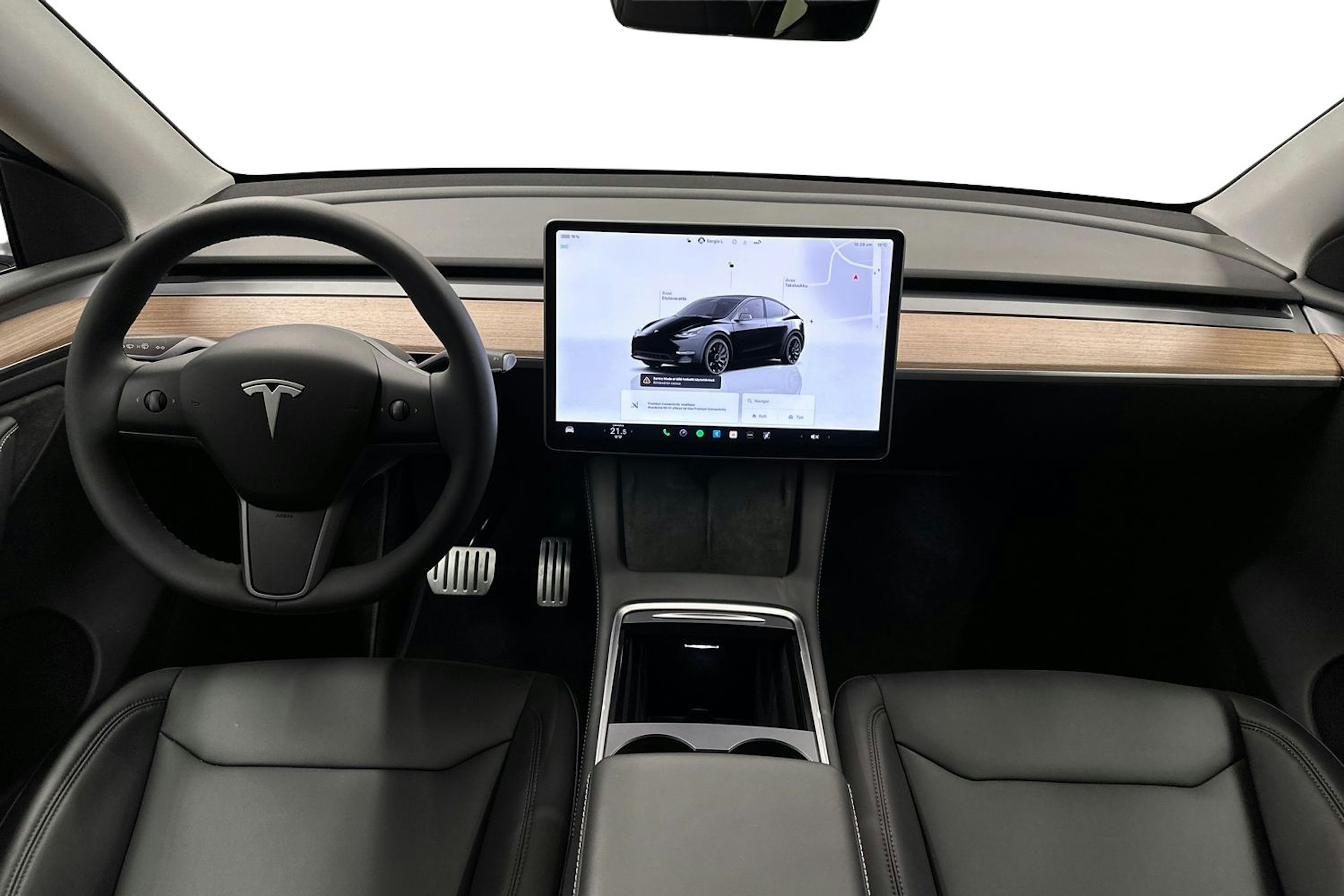 musta Tesla Model Y 2024 kuva 8.