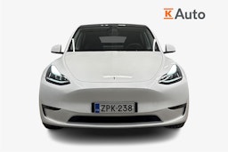 valkoinen Tesla Model Y 2024 kuva 5.