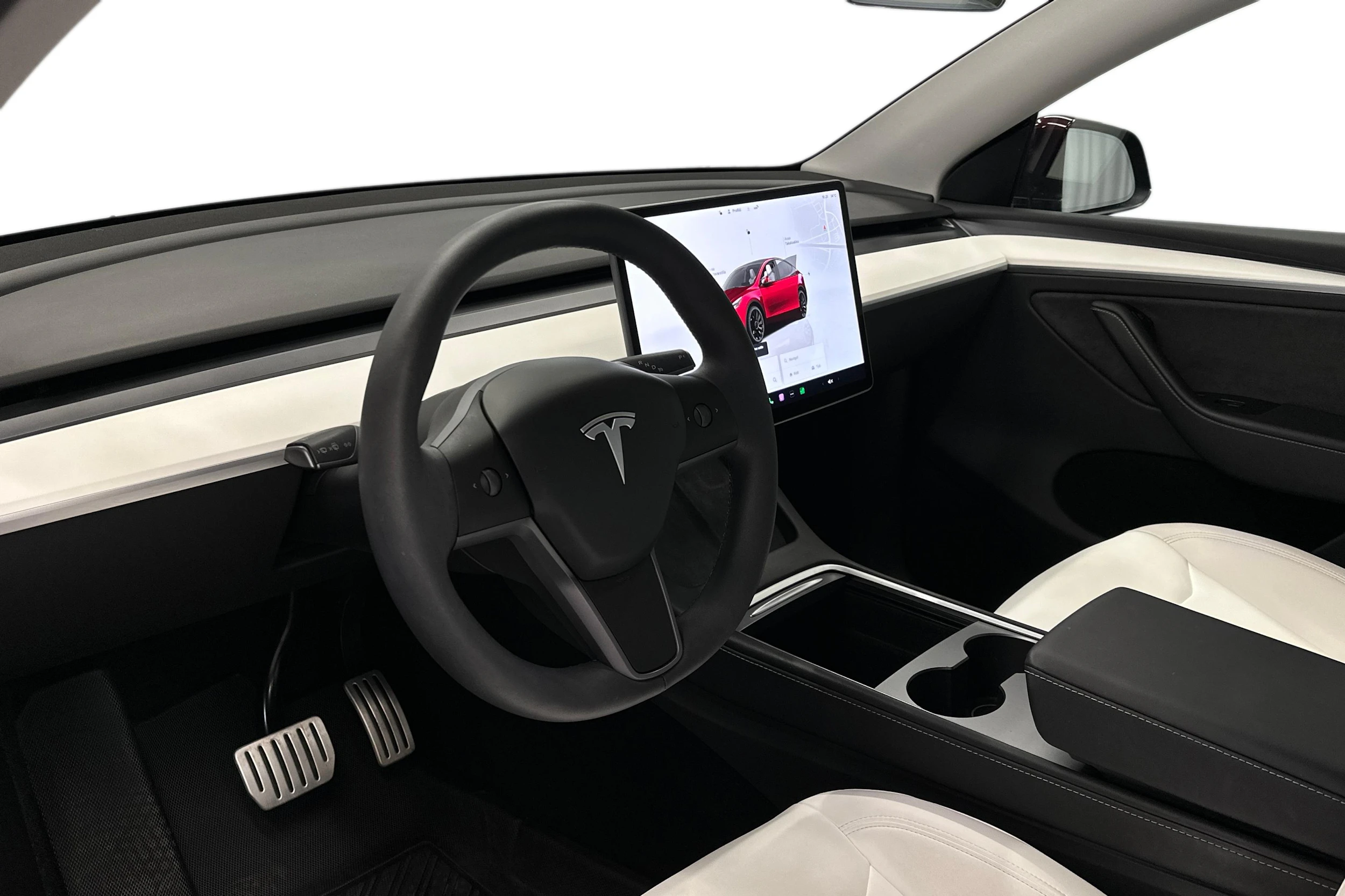 punainen Tesla Model Y 2024 kuva 8.