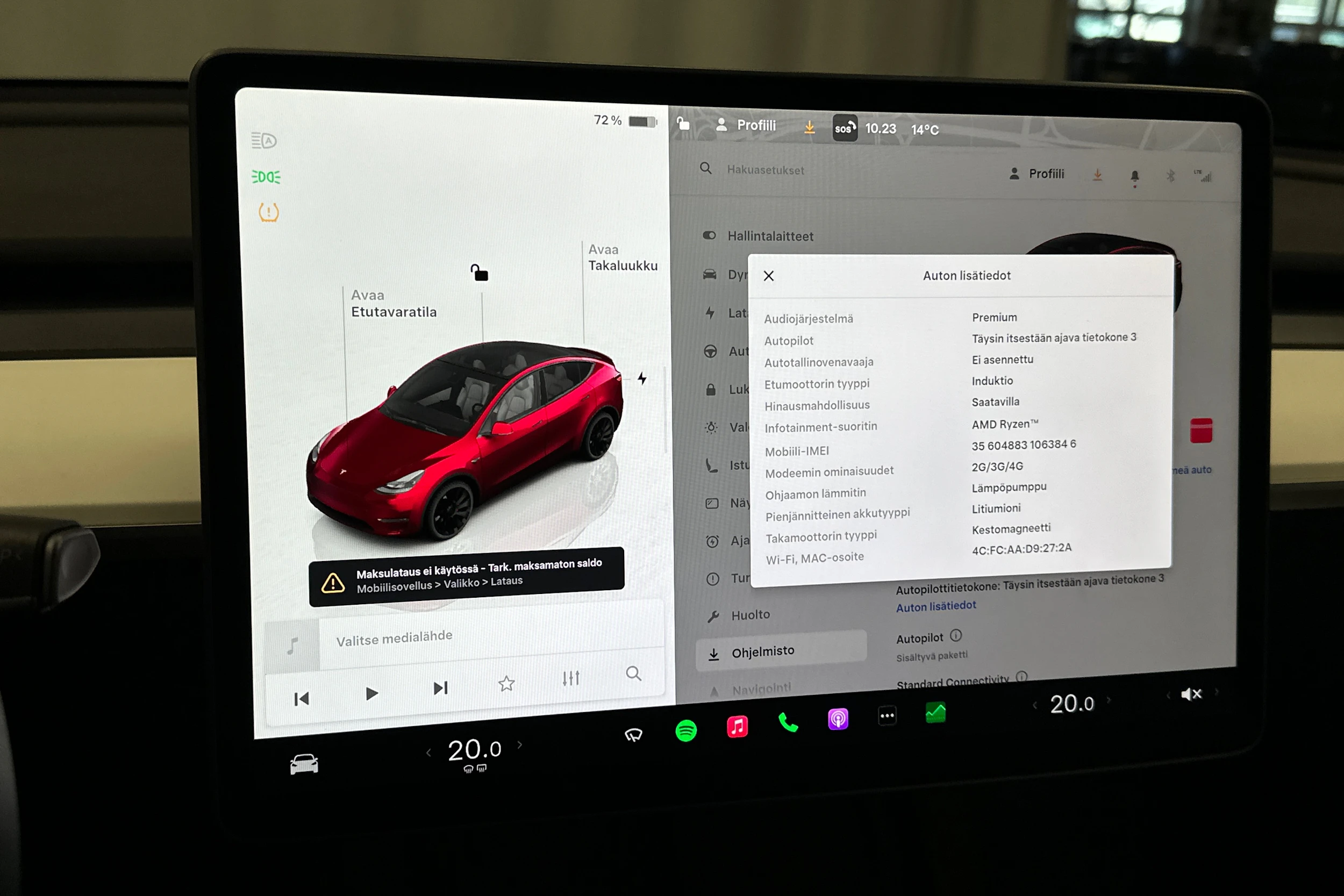 punainen Tesla Model Y 2024 kuva 22.