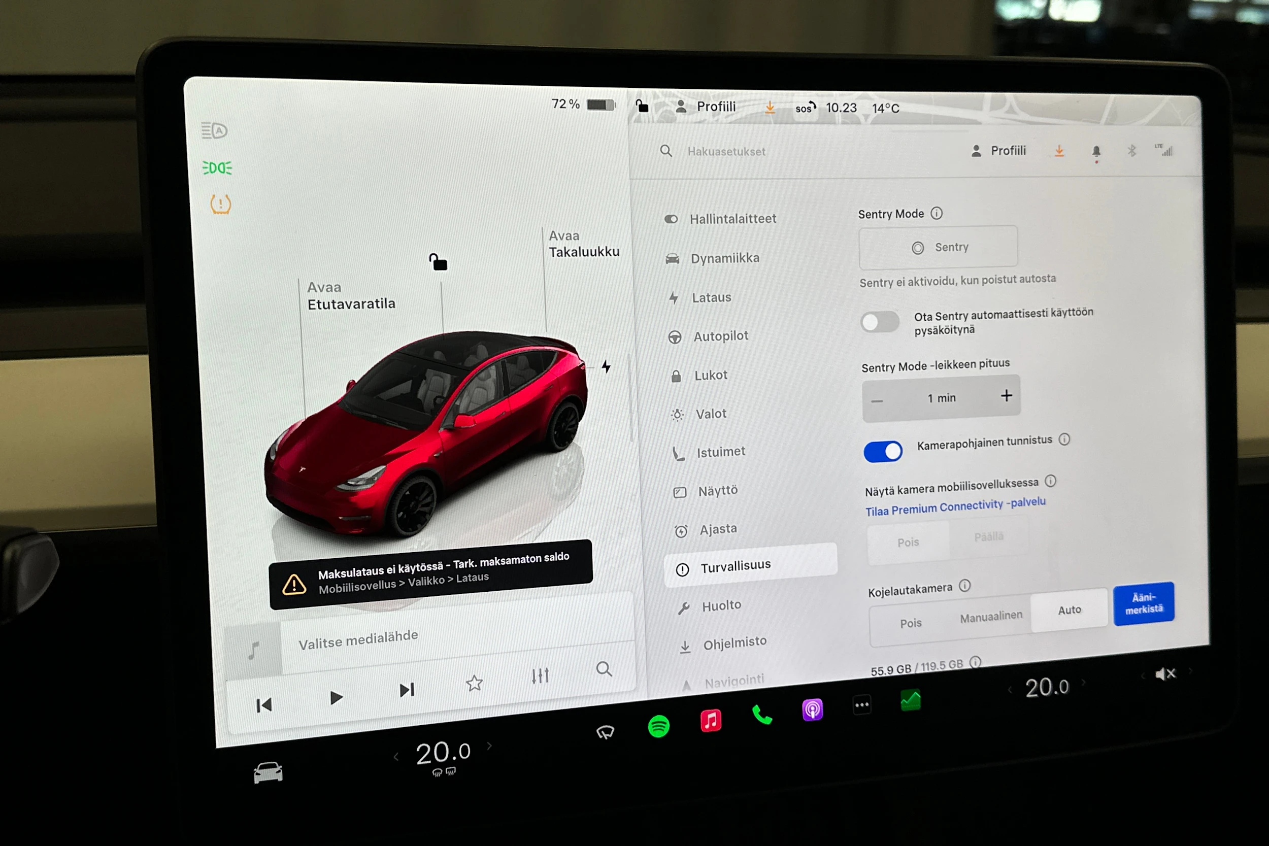 punainen Tesla Model Y 2024 kuva 24.
