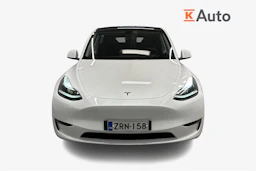 valkoinen Tesla Model Y 2024 kuva 5.