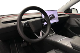 harmaa Tesla Model Y 2025 kuva 6.