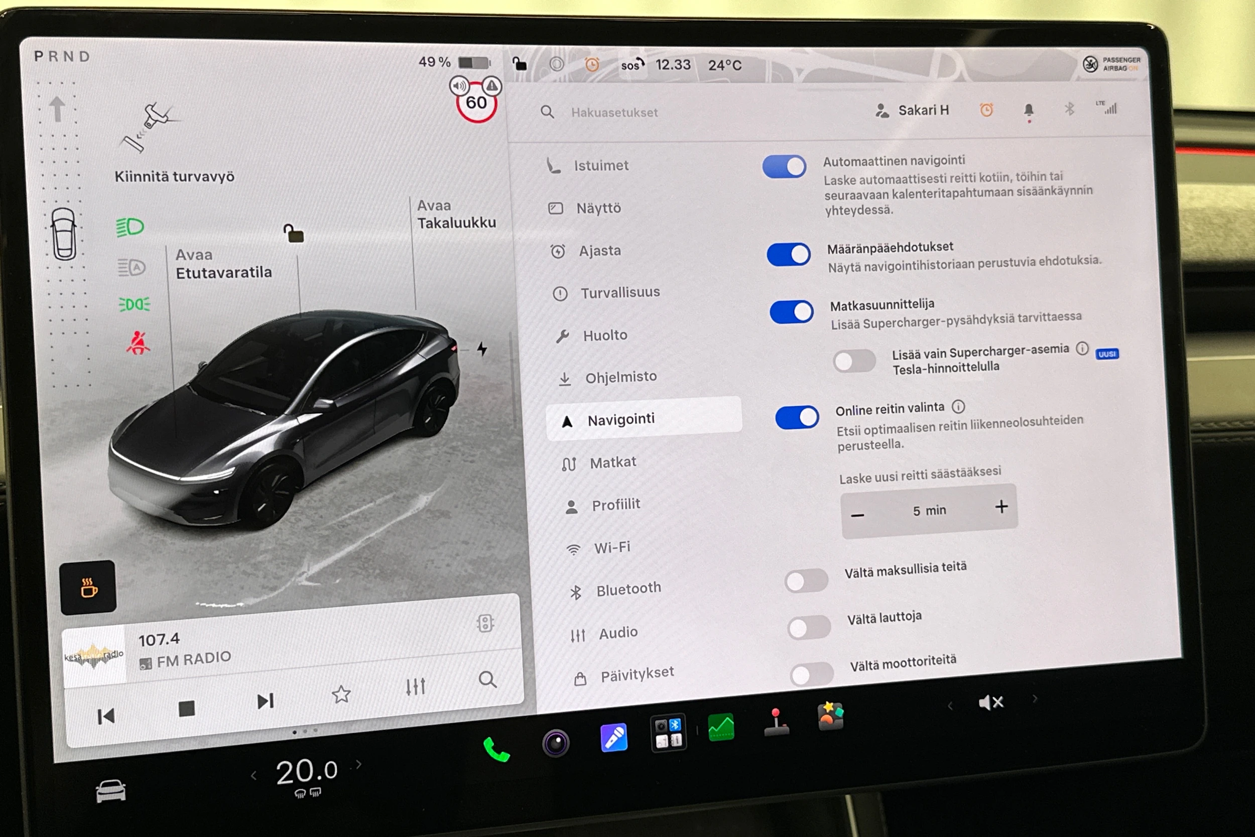 harmaa Tesla Model Y 2025 kuva 25.