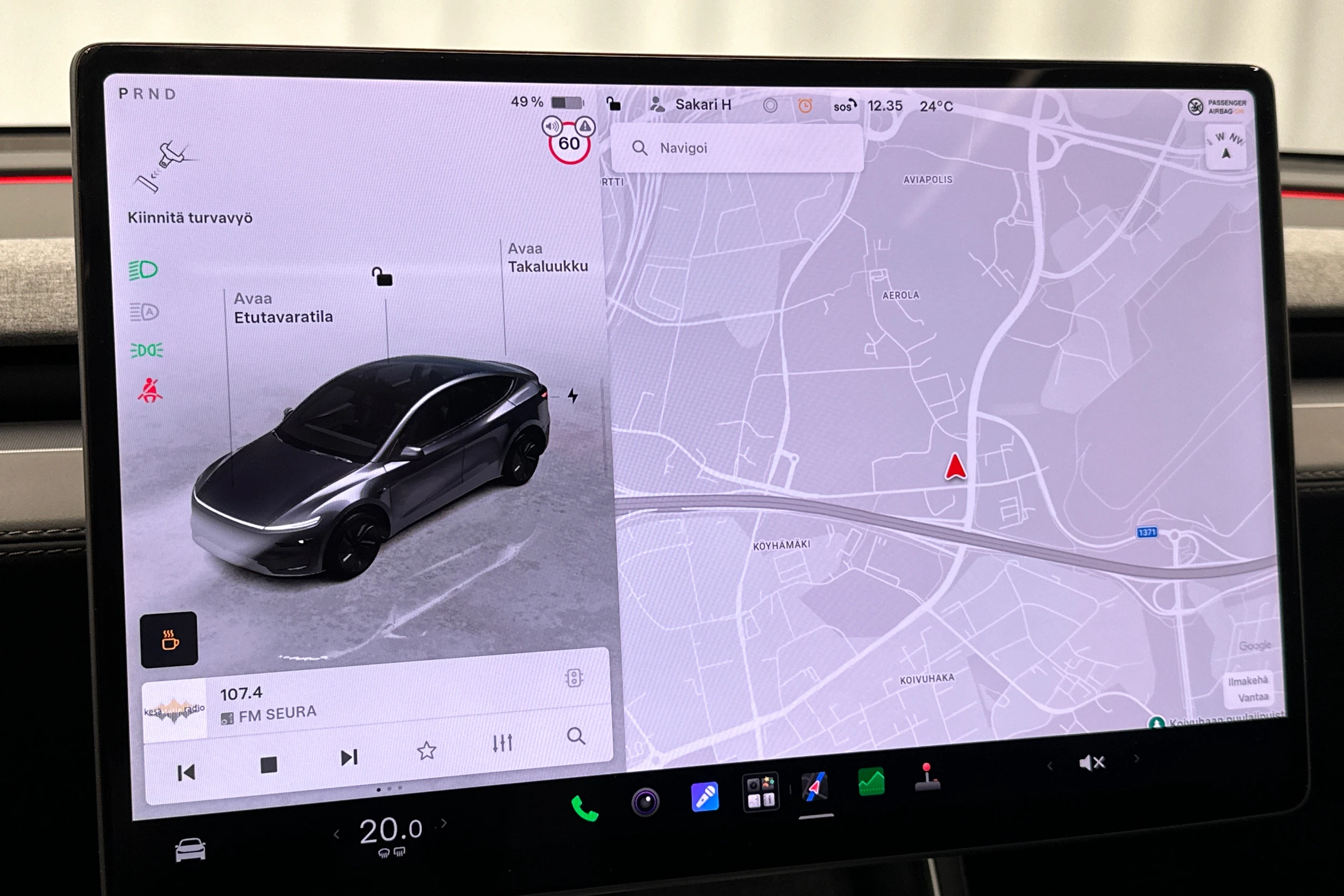 harmaa Tesla Model Y 2025 kuva 28.