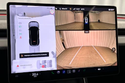 harmaa Tesla Model Y 2025 kuva 31.