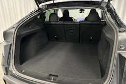 harmaa Tesla Model Y 2025 kuva 38.