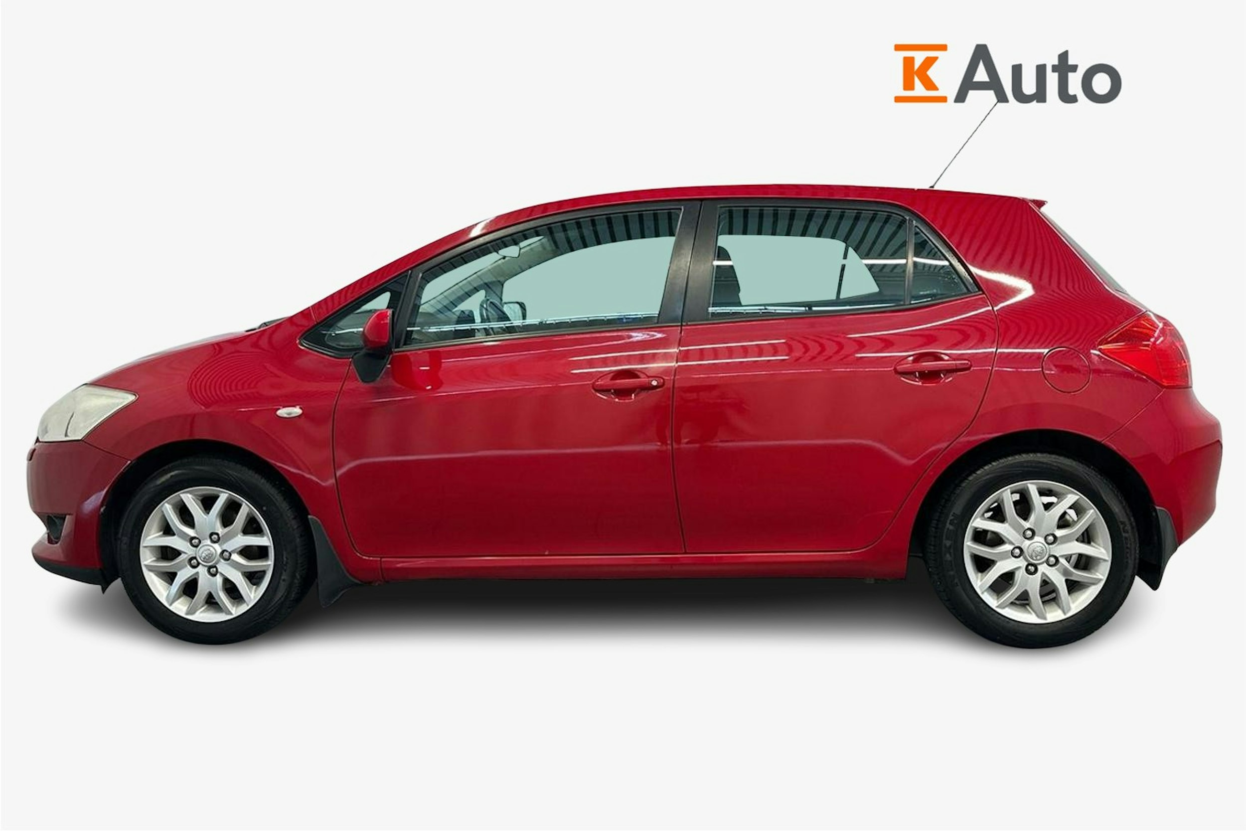 punainen Toyota Auris 2007 kuva 6.