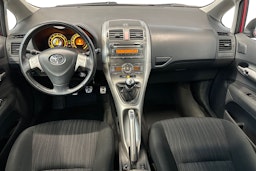 punainen Toyota Auris 2007 kuva 9.