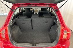 punainen Toyota Auris 2007 kuva 14.