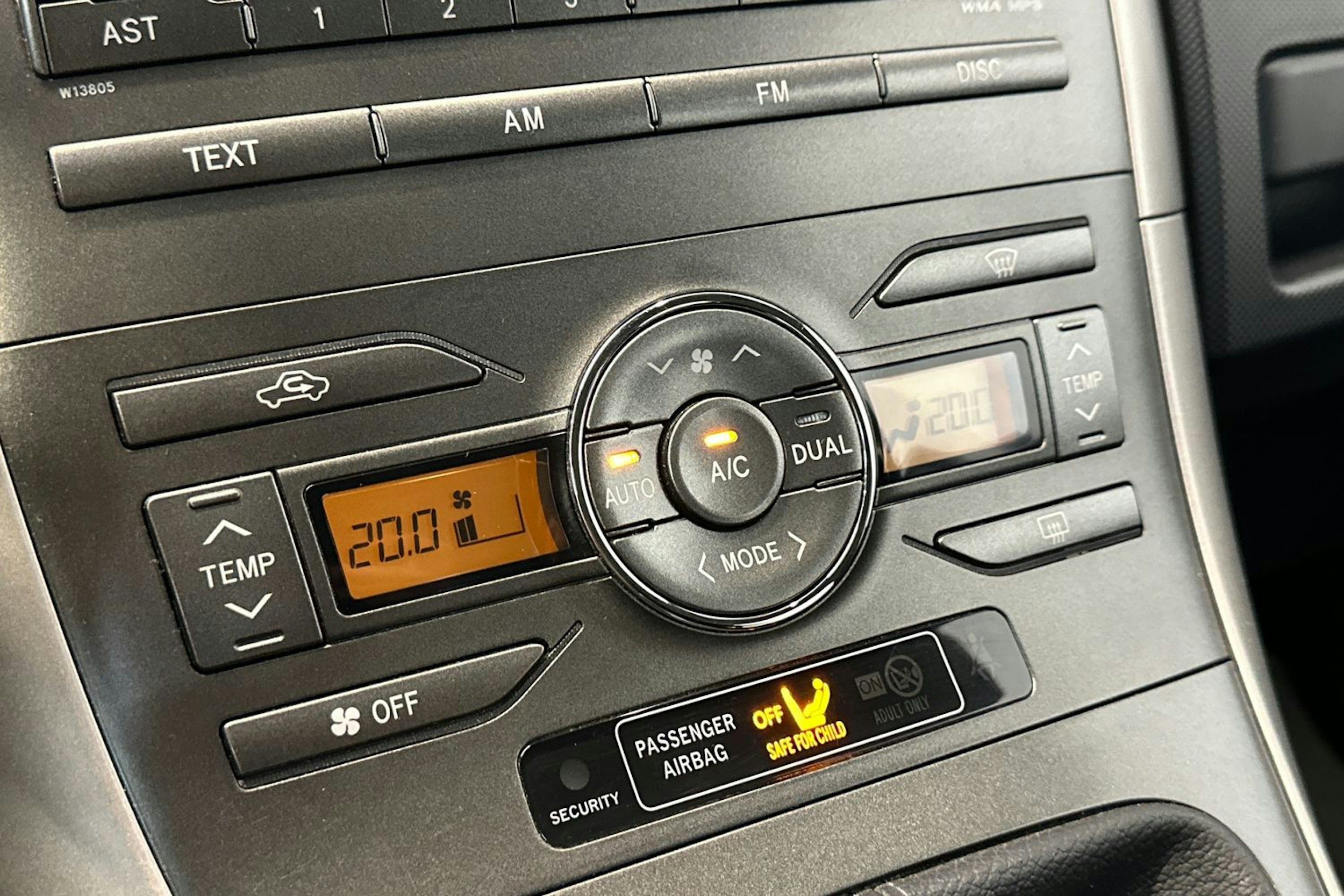 punainen Toyota Auris 2007 kuva 18.