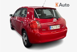 punainen Toyota Auris 2007 kuva 2.
