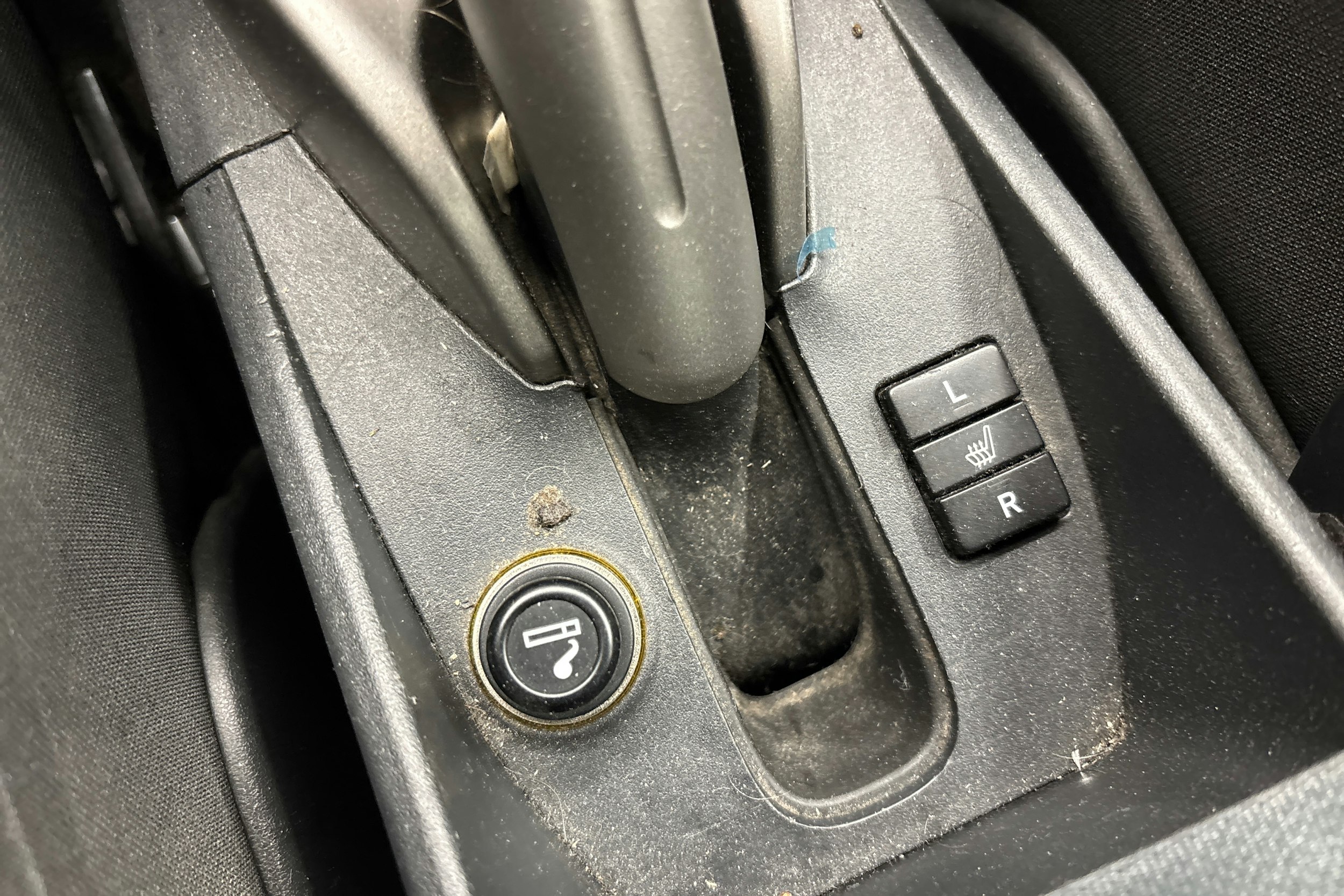 punainen Toyota Auris 2007 kuva 19.