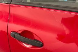 punainen Toyota Auris 2007 kuva 24.