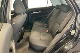 oranssi Toyota Auris 2007 kuva 10.