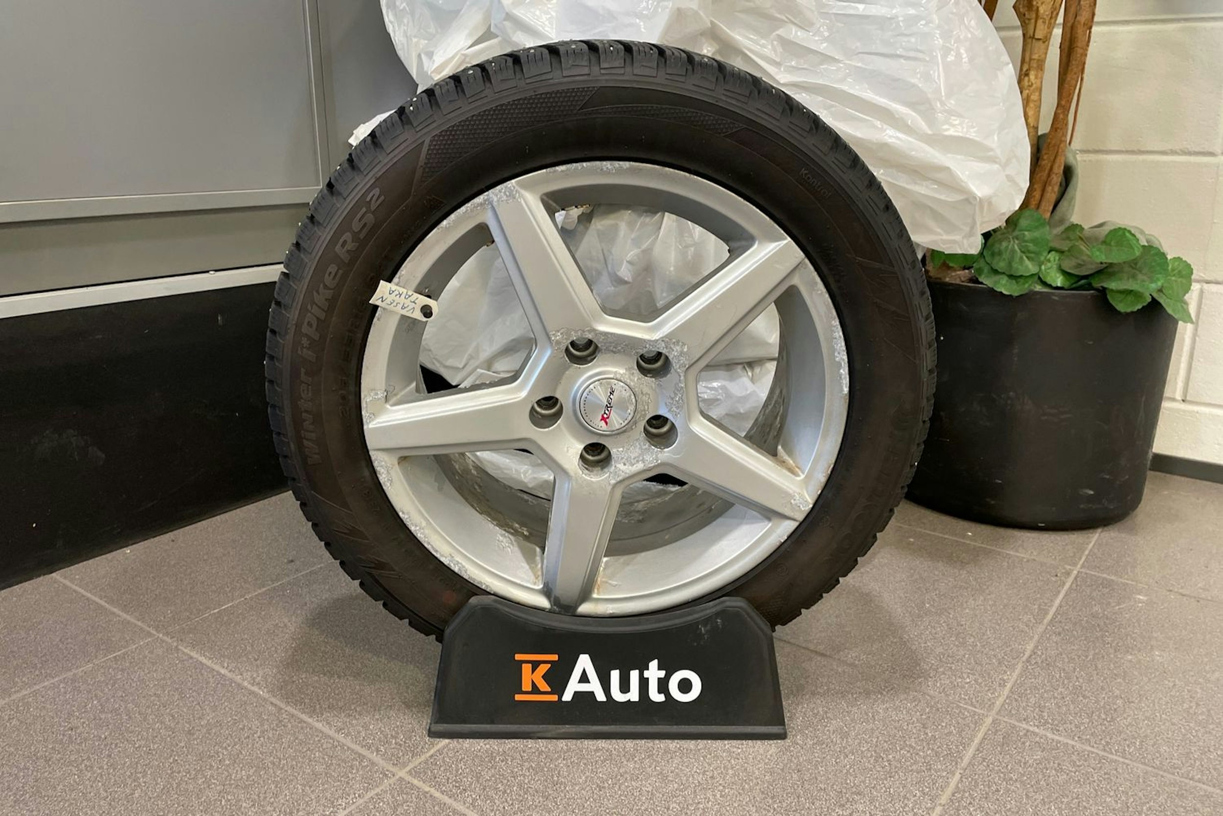 Sininen Toyota Auris 2008 kuva 23.