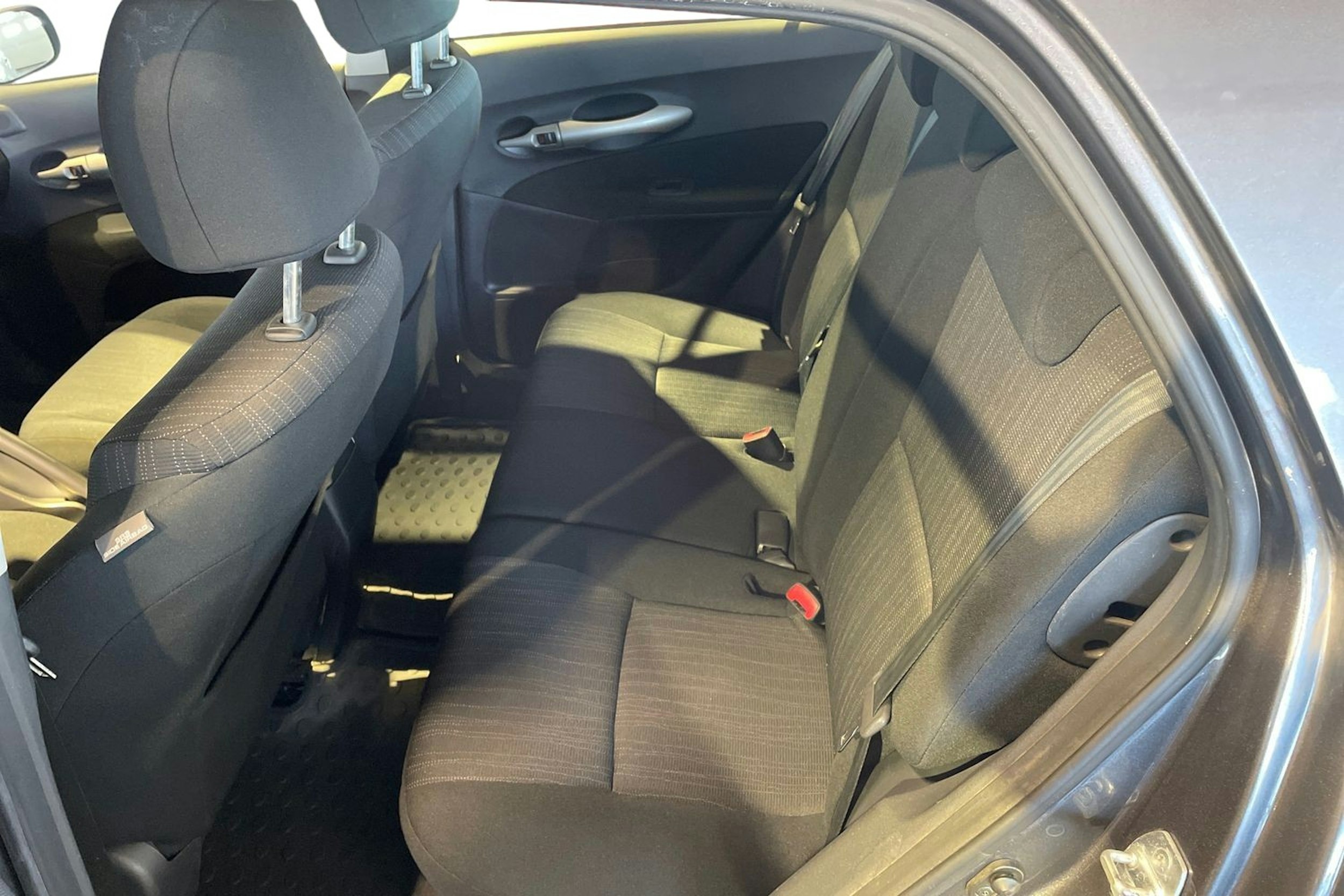 harmaa Toyota Auris 2008 kuva 10.
