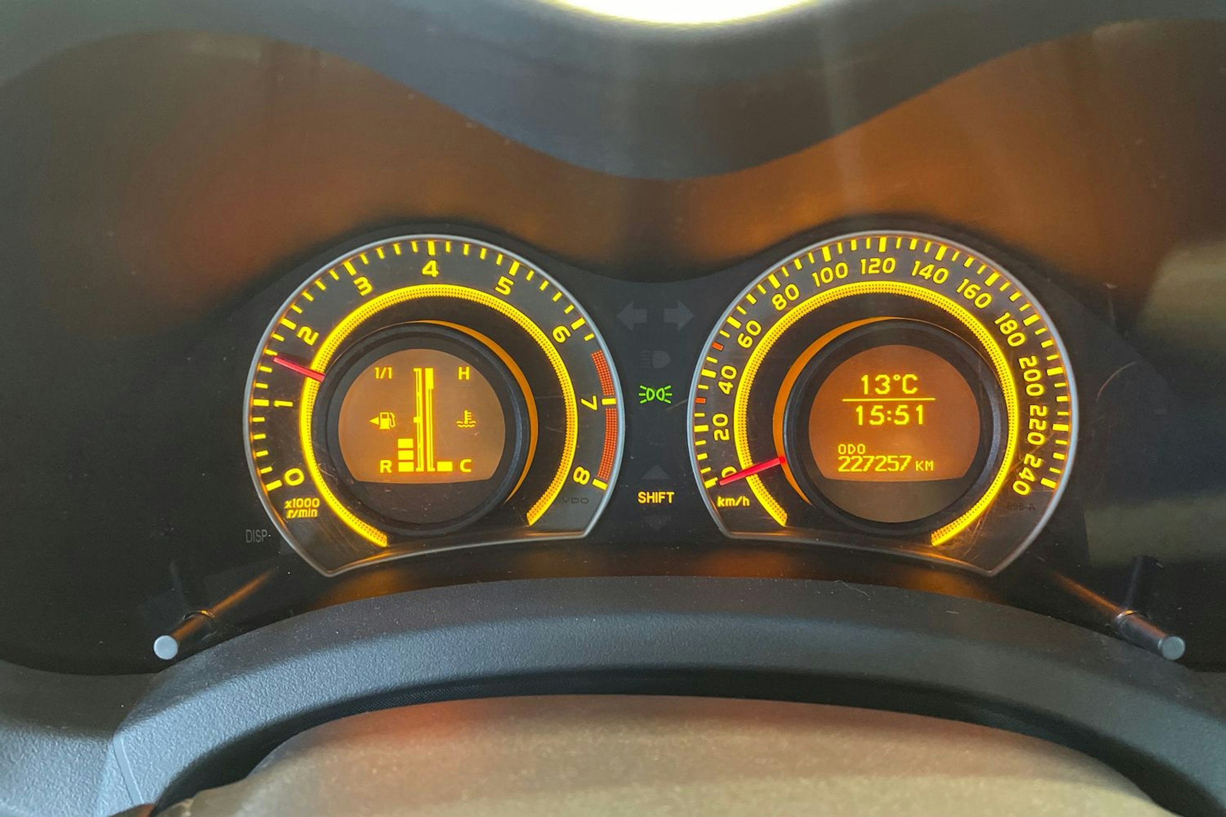 harmaa Toyota Auris 2008 kuva 14.
