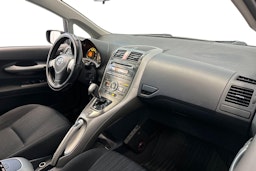 sininen Toyota Auris 2008 kuva 7.