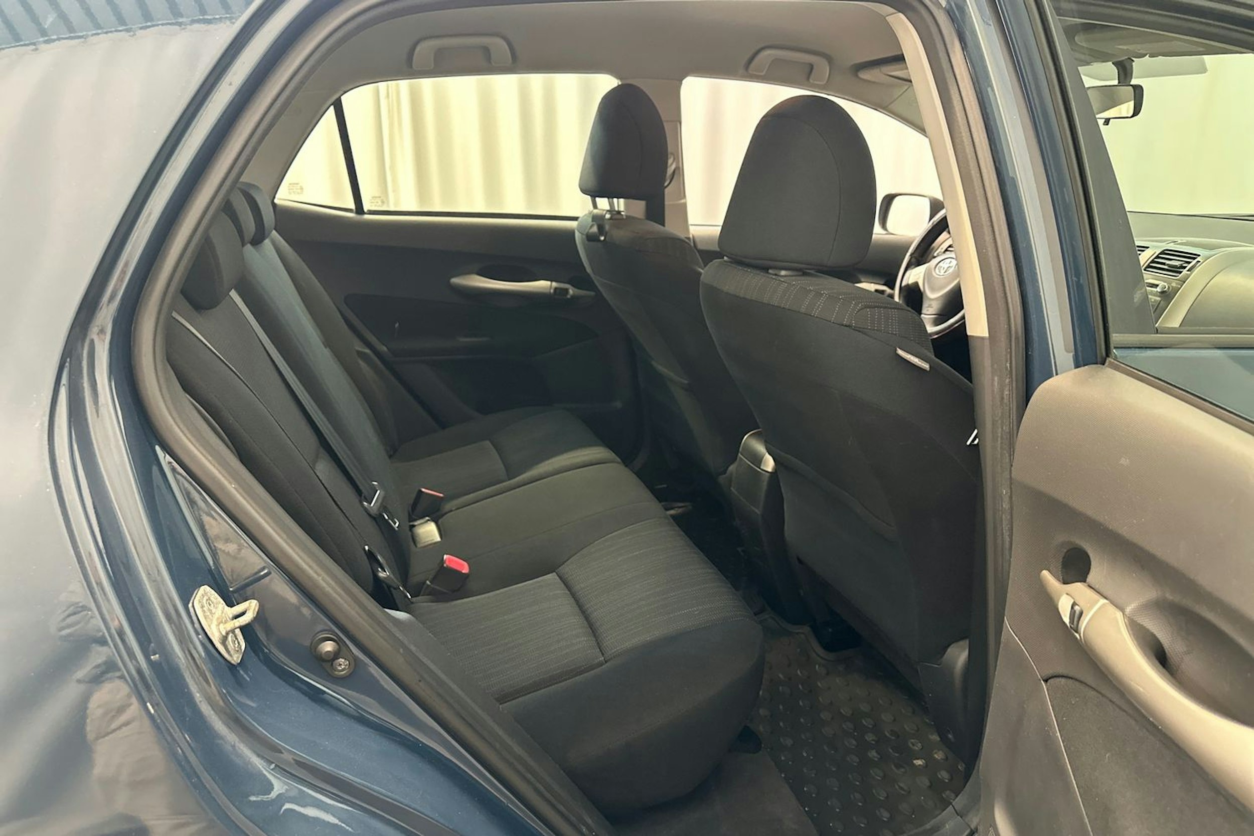 sininen Toyota Auris 2008 kuva 12.