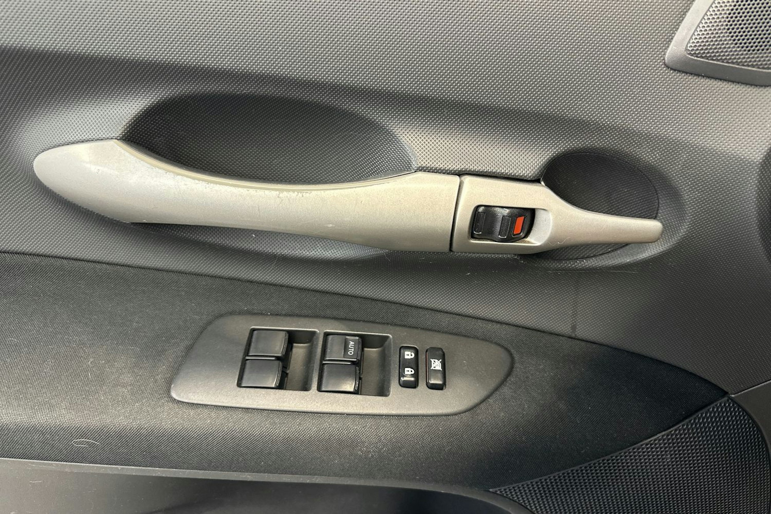 sininen Toyota Auris 2008 kuva 14.