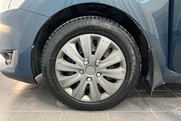 sininen Toyota Auris 2008 kuva 19.