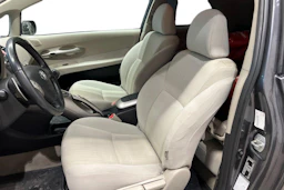 Harmaa Toyota Auris 2008 kuva 11.