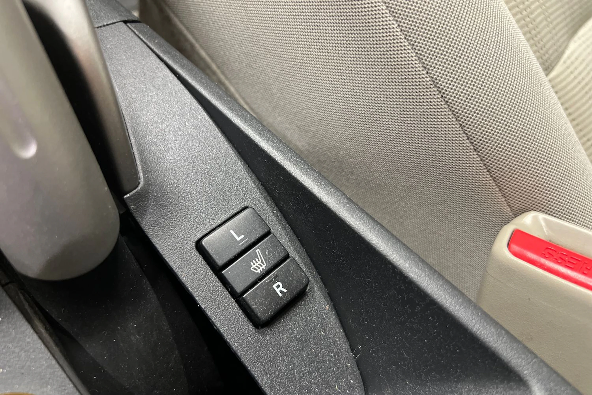 Harmaa Toyota Auris 2008 kuva 17.