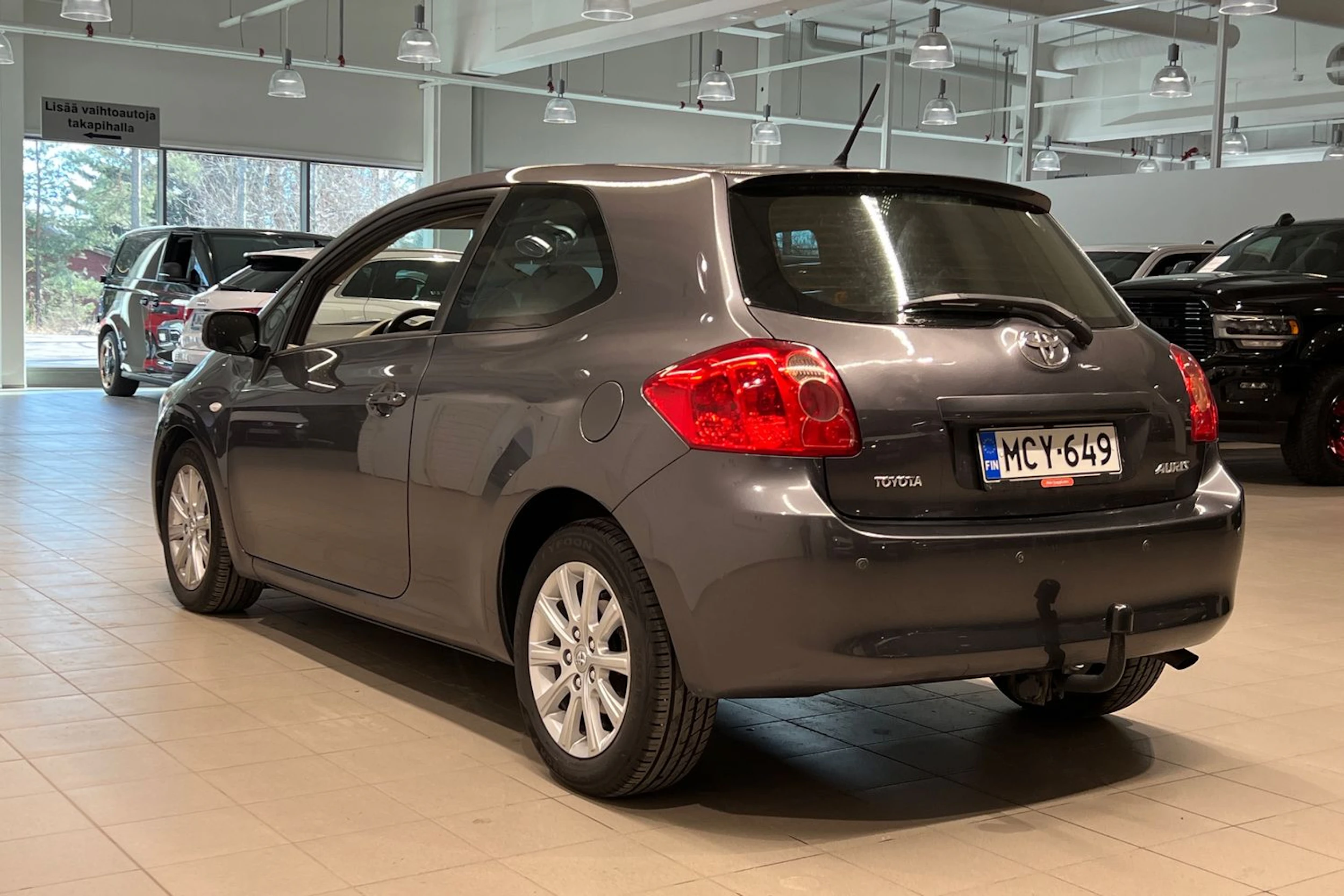 Harmaa Toyota Auris 2008 kuva 18.