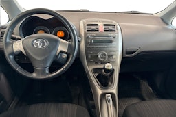 harmaa Toyota Auris 2008 kuva 9.