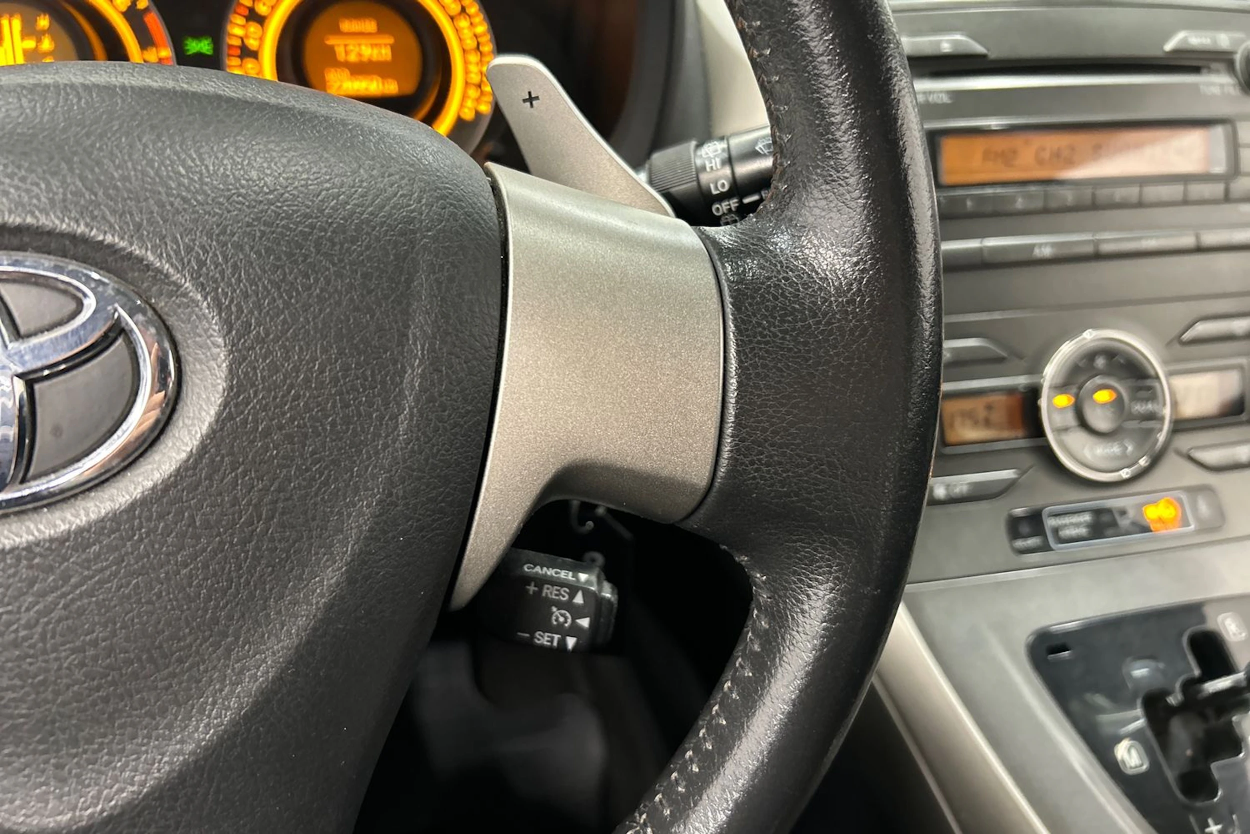 musta Toyota Auris 2008 kuva 15.