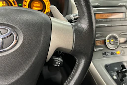 musta Toyota Auris 2008 kuva 15.
