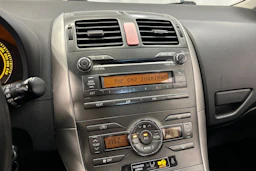 musta Toyota Auris 2008 kuva 16.