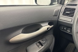 Harmaa Toyota Auris 2009 kuva 16.